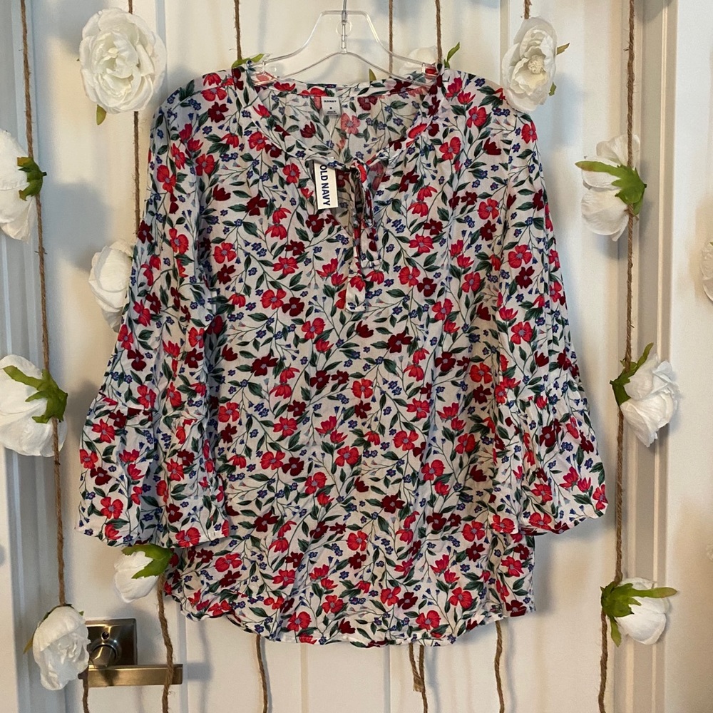 Old Navy Floral Blouse NEW WITH TAGS